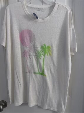 Aerie women’s White Graphic Tee with Pink & Green Palm Print